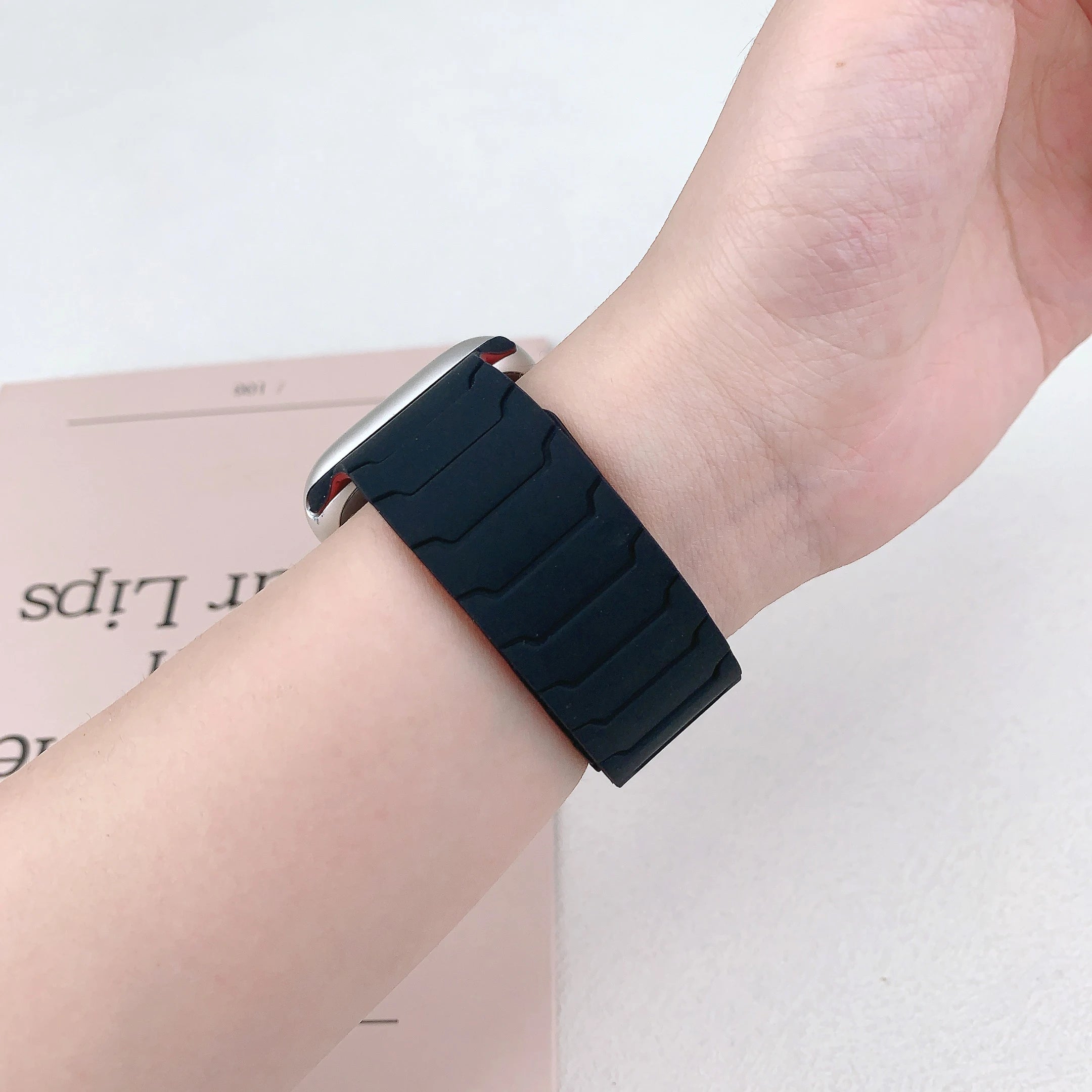 FlexBand - Premium Magnetic Smartwatch Strap